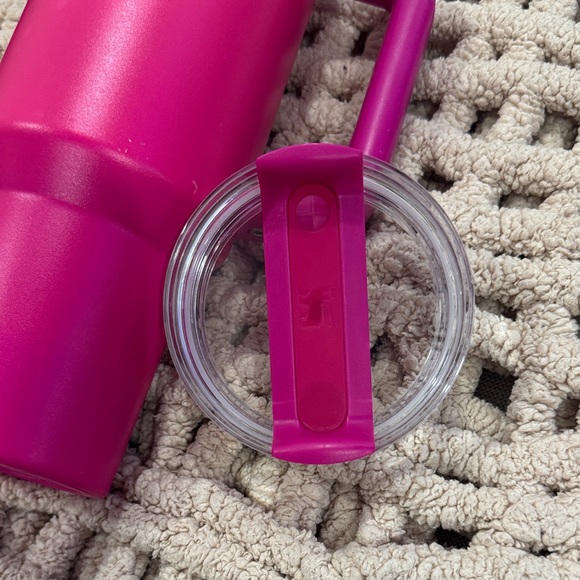 Stanley Fuchsia Travel Mug with Handle - Picture 5 of 7